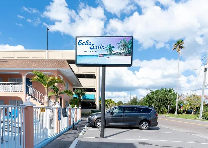 Pet Friendly hotel: Echo Sails Motel