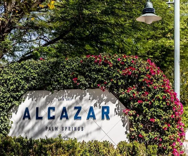 Romantic hotel: Alcazar Palm Springs