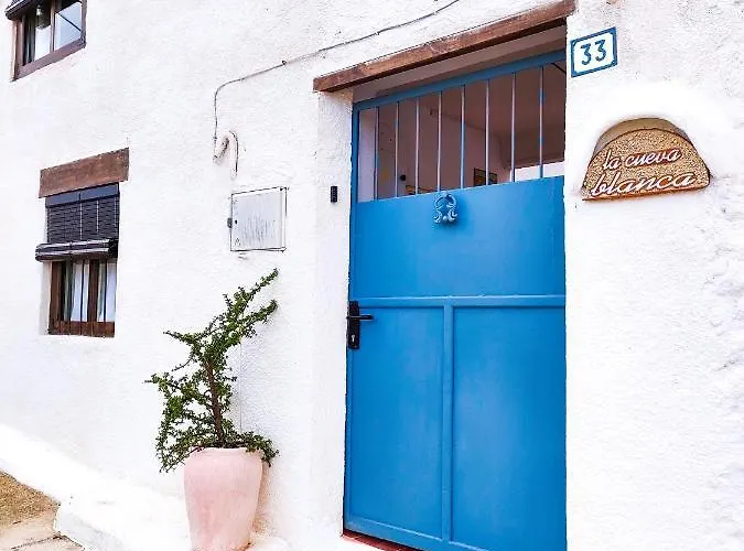 La Cueva Blanca
