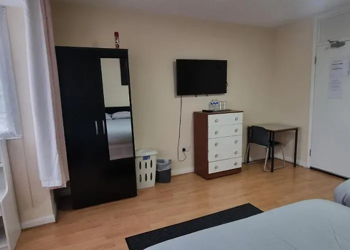 Guest house: Star Homes