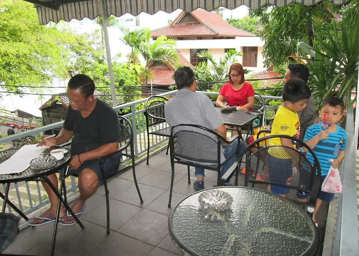 Luxe hotel: Bamboo Inn Hotel & Cafe