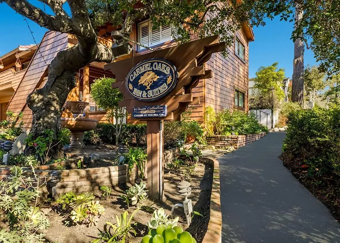 Resort: Clarion Collection Carmel Oaks Inn