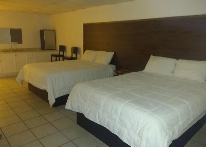 4 star hotel: Banana Peel Resort