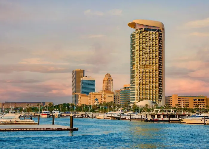 Luxury hotel only: W Dubai - Mina Seyahi (Adults Only)