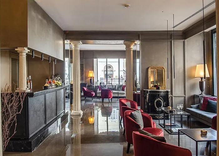 Hotel sulla spiaggia: Colonna Palace