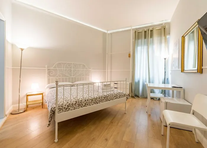 Un Attimo A Roma B&B
