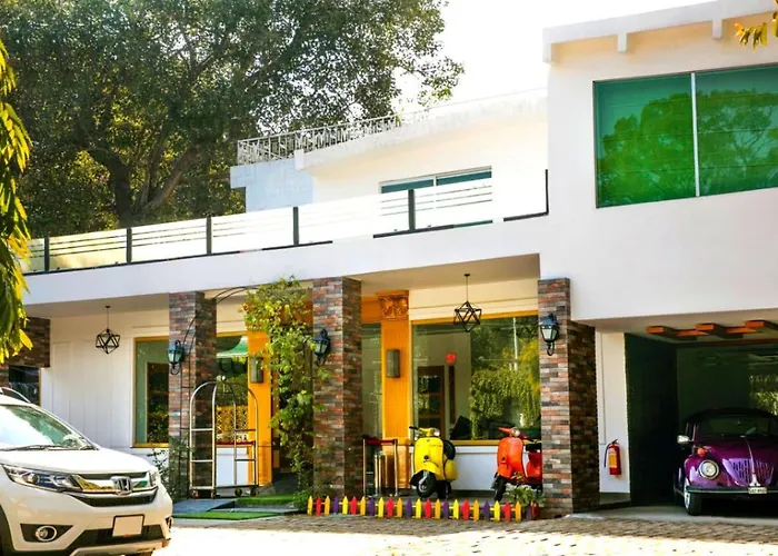 Hotel with view: Lawrence View Hotel, Lahore