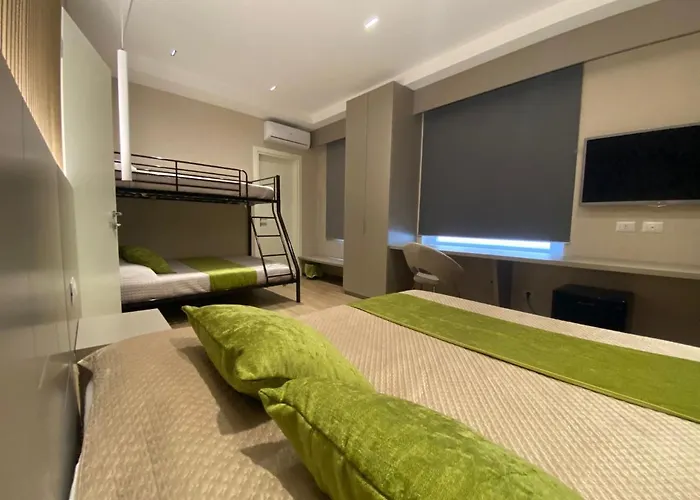 Th Luxury Central