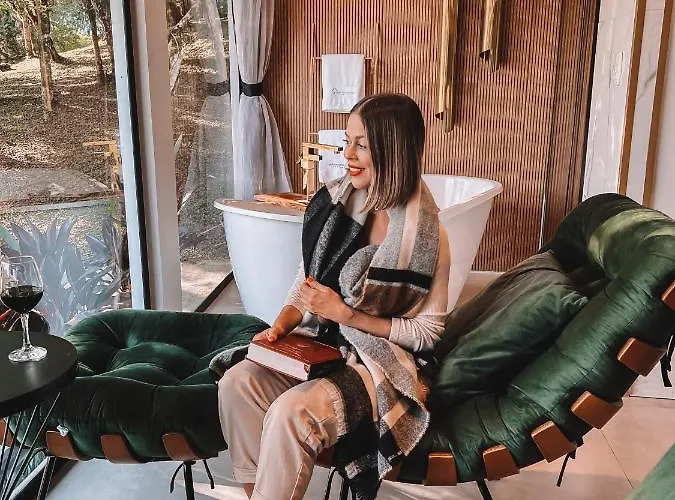 : Cabana Quartzo Verde Prox A Cidade Vista Para Ponto Turistico Morro Do Campestre