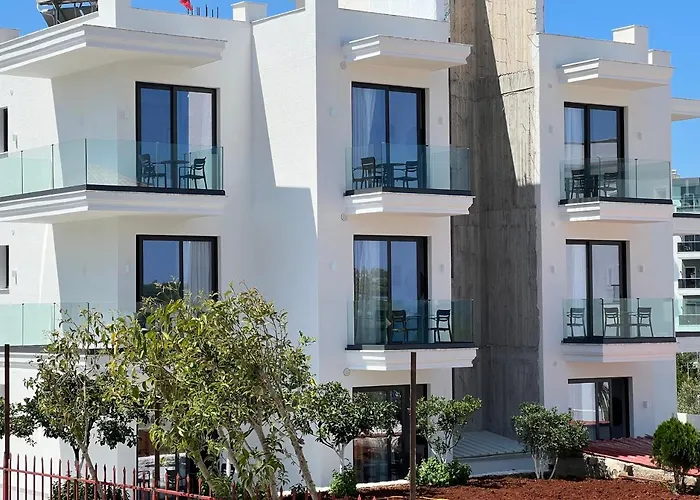 Poseidon Hotel 2 Ksamil