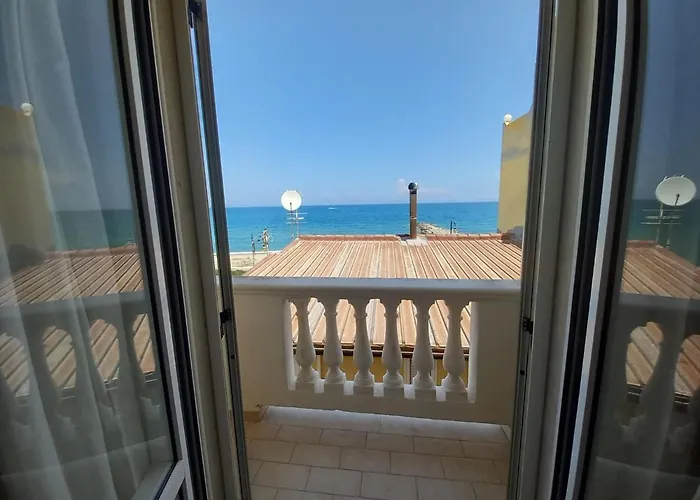 Hotel sulla spiaggia: Al Giglio - Bed&Breakfast