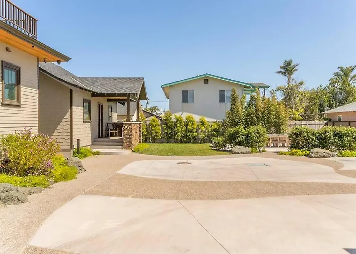 Villa: Pismo Cottages On Wadsworth