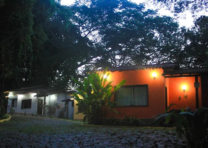 Hotel com jacuzzi: Pousada Riacho Da Serra