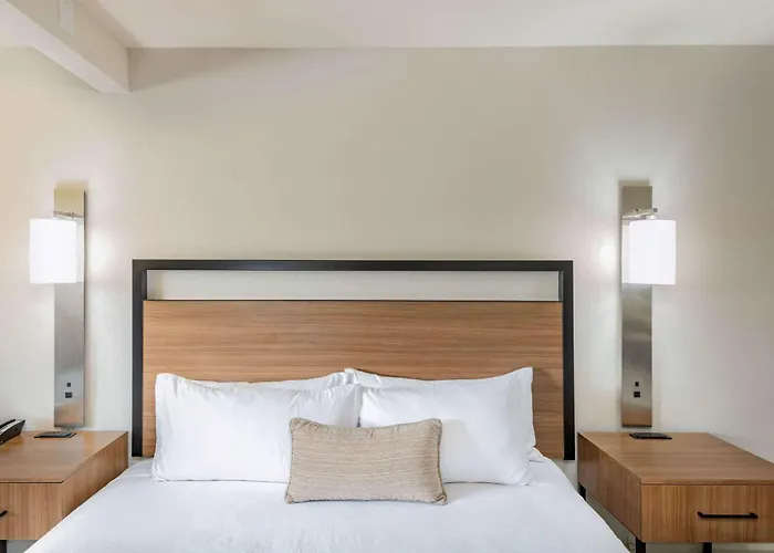 Wyndham Garden San Diego