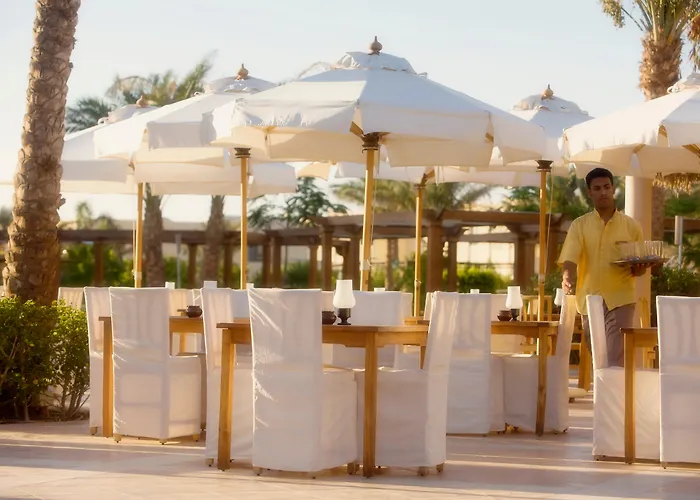 Luxury hotel only: Jaz Makadi Star & Spa