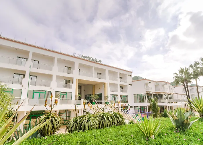 Hotel with pool: Agadir Beach Club