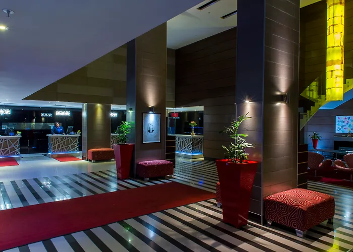 Hotels with pool Radisson Blu , Port Elizabeth