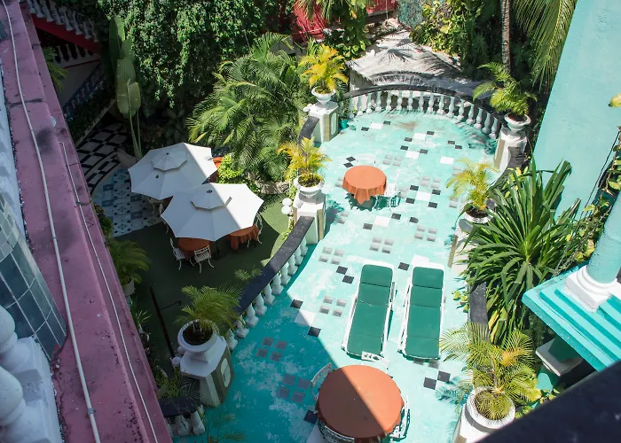 Central hotel: Maya Del Mar On Fifth Avenue