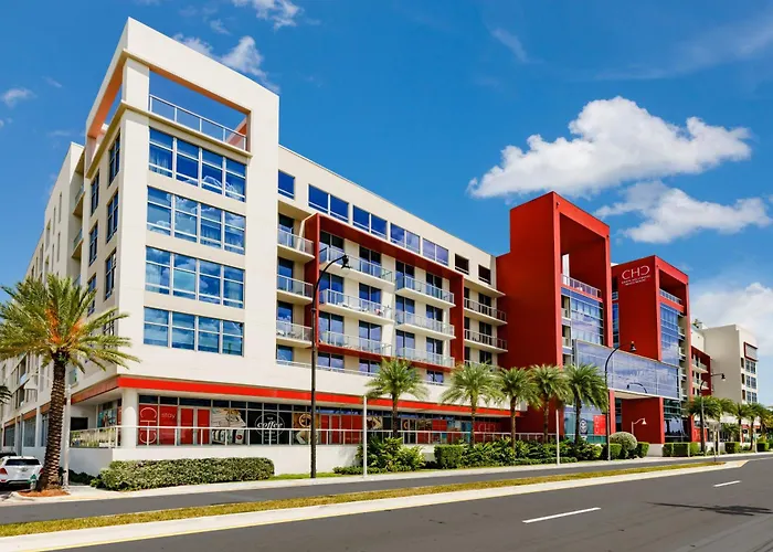 Jacuzzi hotel: Costa Hollywood Beach Resort - An All Suite Hotel