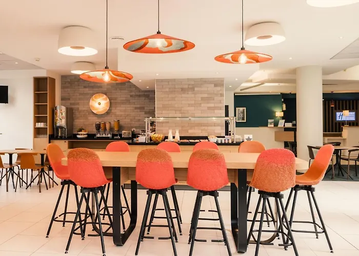 Hotel with Tennis: Holiday Inn Express Lille Centre By Ihg