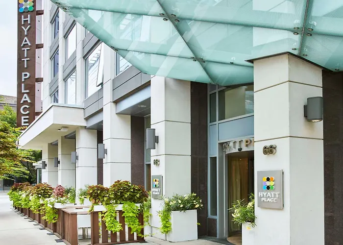 Pet Friendly hotel: Hyatt Place Chicago River North