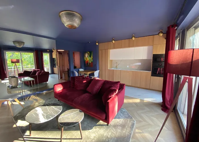 Hôtel accueillant les animaux: Luxury Paris La Vie En Rose Jacuzzi Terrasse Parking