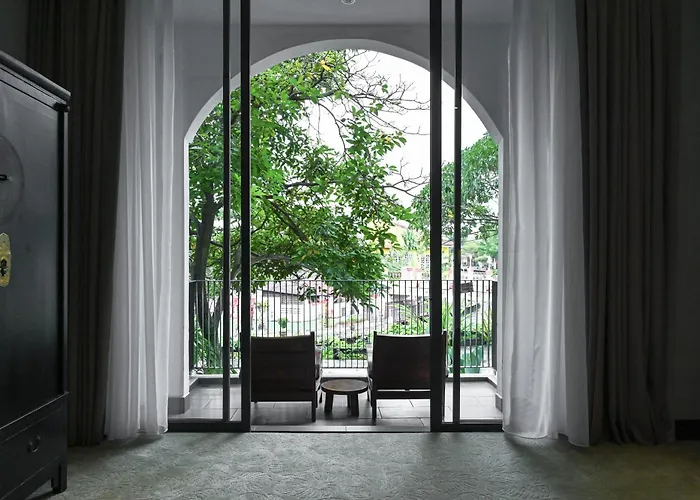 Hotel: 1825 Gallery Hotel