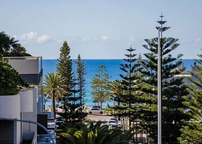 Hotel near College: Bunk Surfers Paradise International Backpacker Hostel (Adults Only)