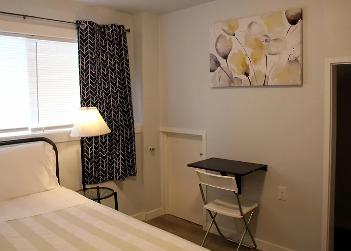 Guest house: Rainier Guesthouse