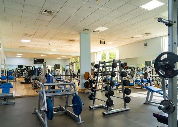 Hotel with Tennis: Estay Hotel