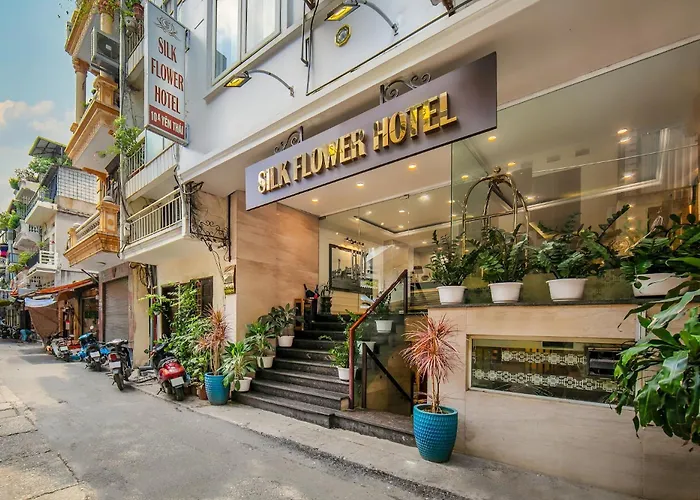 Silk Flower Hotel & Spa