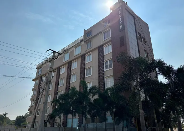 Pet Friendly hotel: Hotel Elite By Signature Group