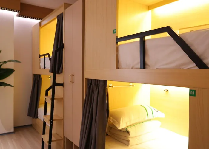 Design hotel Xishu Garden Inn 熙蜀 - Travel Agency Service - English Speaking