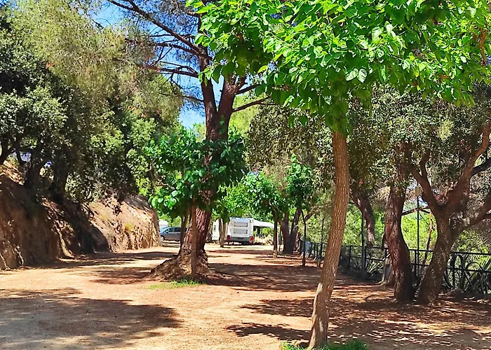 Hotel pres du College: Camping Roca Grossa