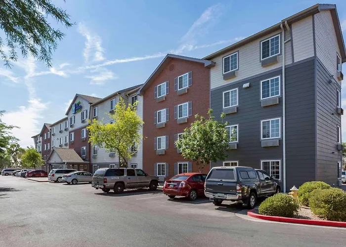 Trip to College Extended Stay America Select Suites - Phoenix - West