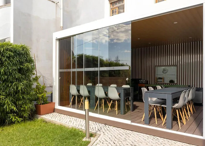 Hotel cerca del colegio: Penedo Da Saudade Suites & Hostel