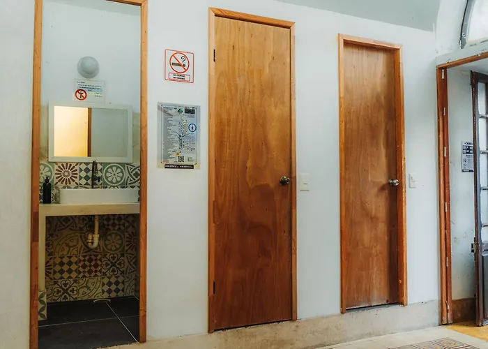 Bed and Breakfast Che Nomadas Merida Hostel (Adults Only)