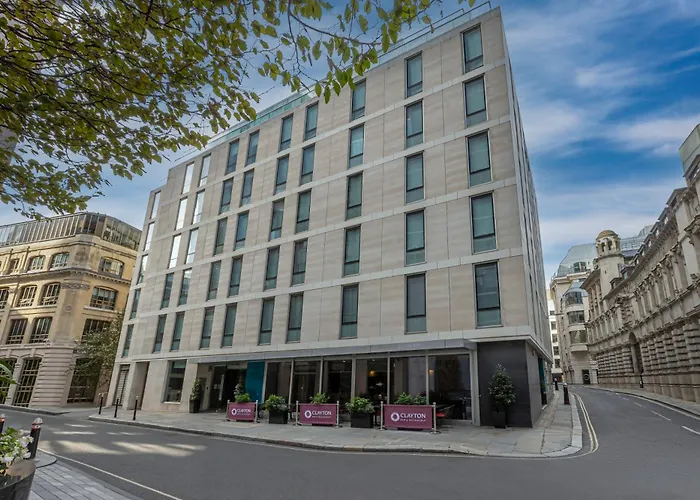 Pet Friendly hotel: Clayton Hotel London Wall