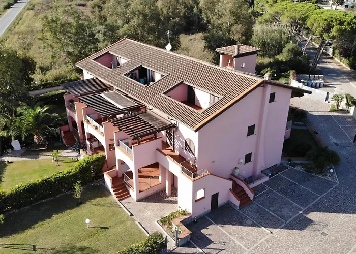 Hotel adatto agli animali: Complesso La Foce - Clima, parcheggi, spazi esterni privati