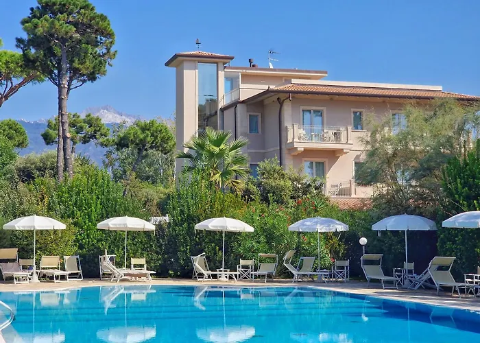 Ping Pong hotel: Hotel Villa Elsa