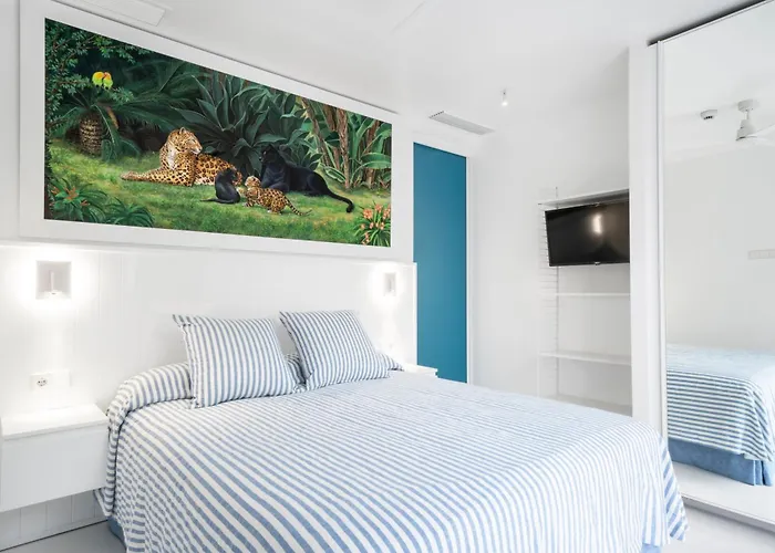 Hotel: The Pink Elephant Hotel
