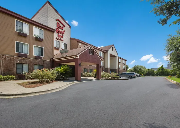 Motel: Red Roof Inn & Suites Savannah Airport