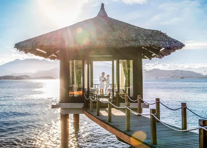 Waterpark hotels Vinpearl Luxury Nha Trang