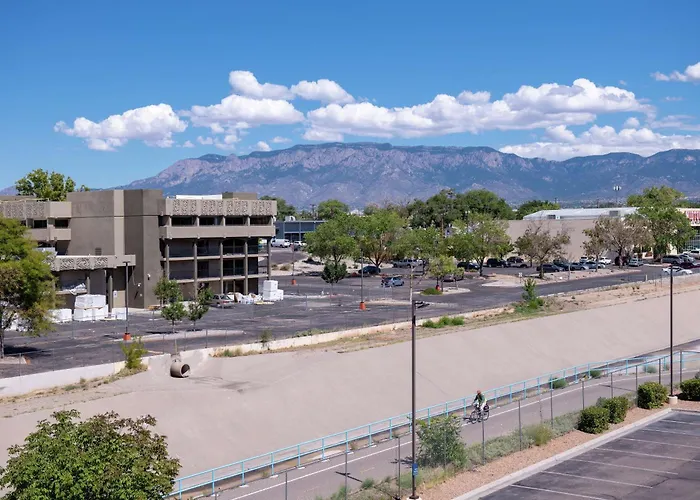 Hampton Inn Albuquerque - University/Midtown