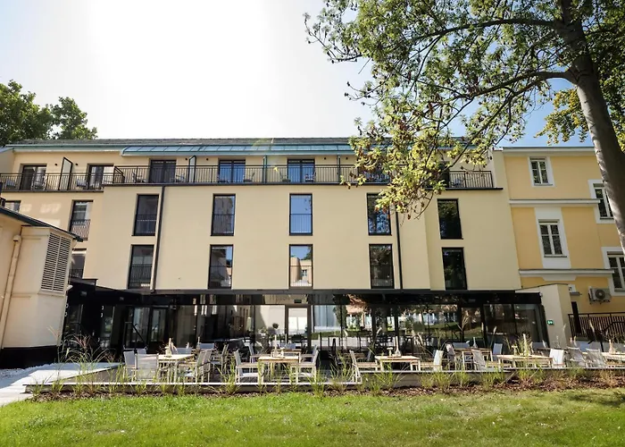 Boutique hotel only: Austria Trend Hotel Maximilian