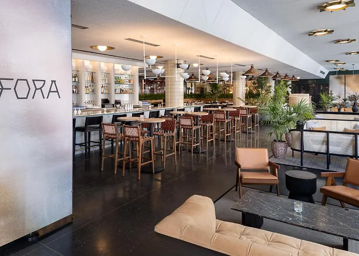 4 star hotel: The Emily Hotel