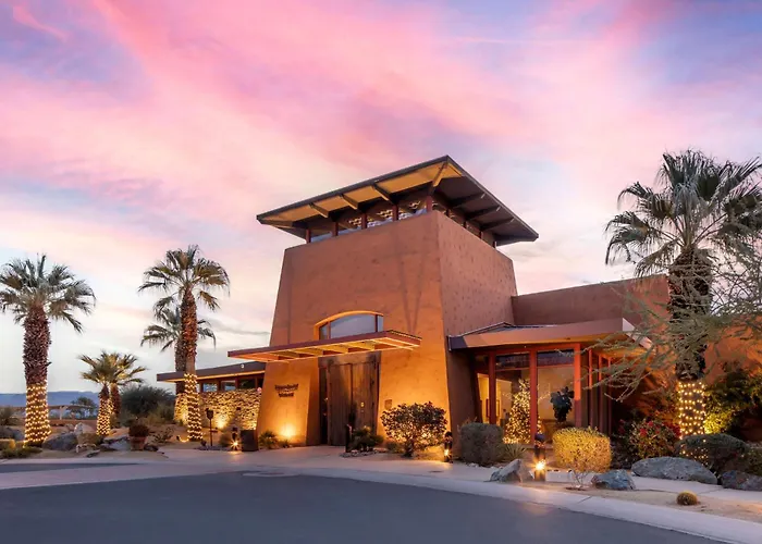 Hotel with Tennis: Hilton Grand Vacations Club Palm Desert