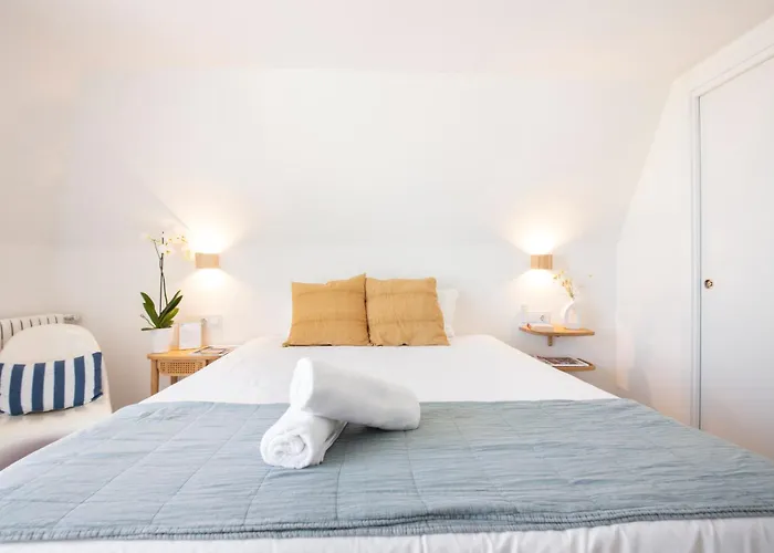 Far Out Inn