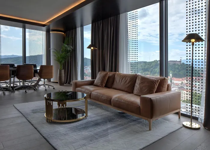 Hotel 5 stelle: Grand Plaza Hotel & Congress Center