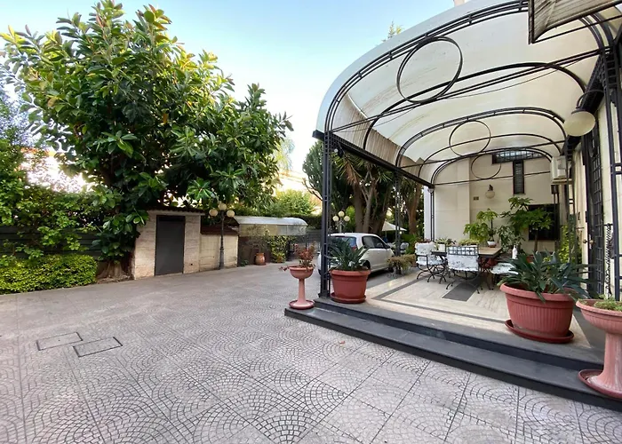 Hotel: Villa Luigi XVI